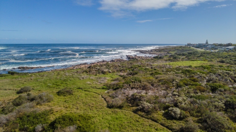 5 Bedroom Property for Sale in Sandbaai Western Cape